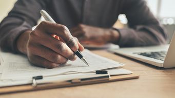 The OCC's Final Debanking Report and the CFPB’s Response: Key Takeaways