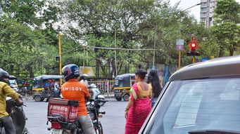 Government makes legal services pledge on India