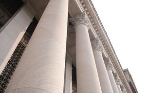 Greg Lawrence Contributes to The Bond Buyer Article Discussing SEC’s “Open Jacket” Policy