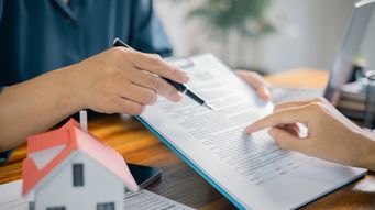 Supporting Lowri's home-buying journey with our free mortgage advice benefit