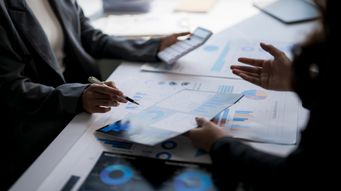 Charlotte Hill Discusses Senior Manager Accountability for Frontier AI Risks