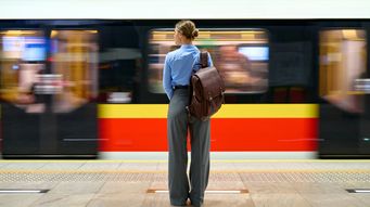 A Hand-Raiser Surge? What New Data Says About Employee Appetite to Move Abroad