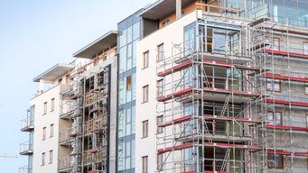 Can a landlord require a tenant to vacate for repairs?
