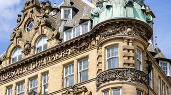 24/09 Alliance MLA asked to 'withdraw' from NI Assembly chamber