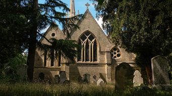 Green social prescribing and churchyards