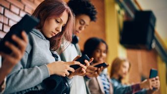 Is your child influenced by toxic content? UK government campaign supports parents to talk about harmful online content