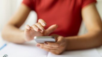How to make climate-friendly and sustainable choices when shopping online
