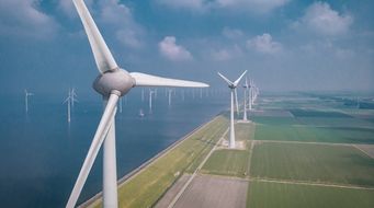AP News: Energy Industry Executives, Investors Embracing the Clean Energy Transition, According to Womble Bond Dickinson Survey Report