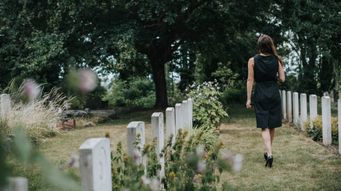 1975 problems but a relationship breakdown isn't one