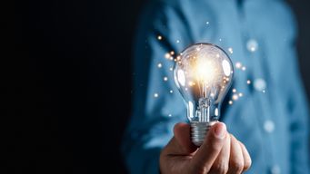 Rainmakers: EP5 - Tom Whittaker of Burges Salmon on Carving a Niche as a Go-To Thought Leader