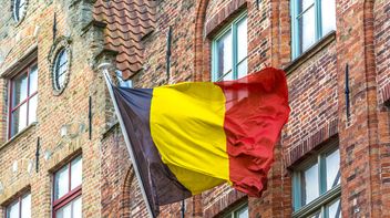 Belgian farmer and activist NGOs start climate litigation case against oil and gas major in Belgium 