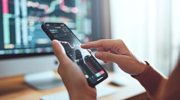 Climate litigation as a financial risk: a direct causal link between climate litigation and share prices