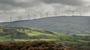 EU Green Bond Regulation - Commission adoption of voluntary pre and post-issuance disclosure templates