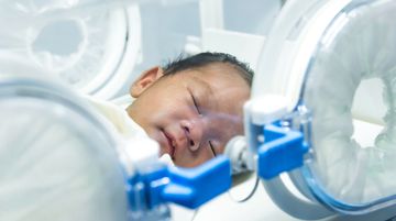 What Employers Need to Know: Illinois' New NICU Leave Law Is Now in Effect