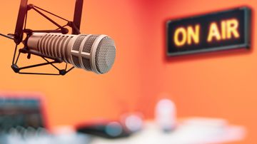 The Connection Between Thought Leadership and Cross-Selling in Law Firms via Reinventing Professionals