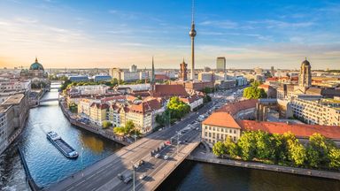 New arrangements for school trips between Germany and the UK