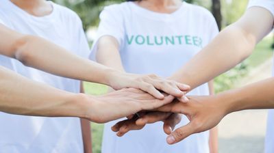 How to be a GOOD charity volunteer (and do it well)