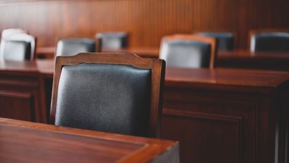The English courts strictly enforce contractually agreed time limits to challenge a US$ 324 million award