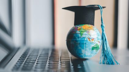 Supporting Chinese Students Studying in the UK: Common Criminal Risks and How to Respond to an Investigation