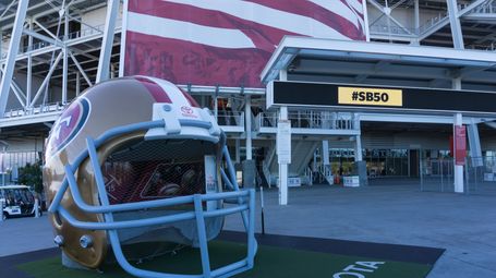 San Francisco 49ers Become 1st In NFL To Purchase SAF For Charter Flights With United