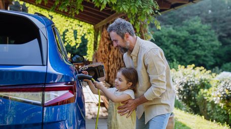 The Electric Vehicle Future Is Coming. Just a Little More Slowly.