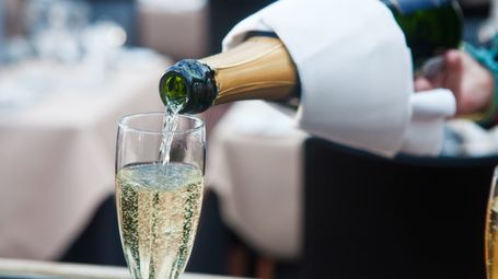 Can English sparkling wine outsparkle Champagne?