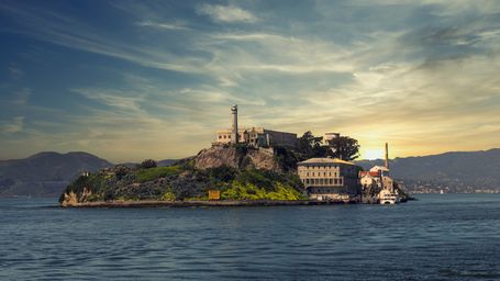Escape from Almacantar (Alcatraz)!