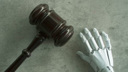Existing Rules, Emerging Changes: How Courts Are Dealing with Experts’ AI Use