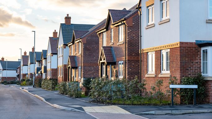 A milestone for the sector: Devonshires advises L&Q on 3,500 home transfer to SettleParadigm