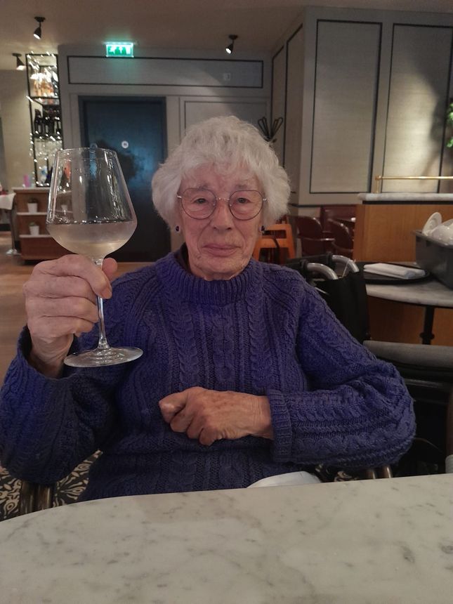 The unexpected sales genius in a charity shop