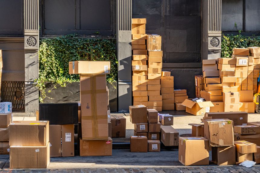 Santa’s Got a New Sleigh: How Regional Parcel Carriers Reshaped Last-Mile Delivery During the 2025 Holiday Season