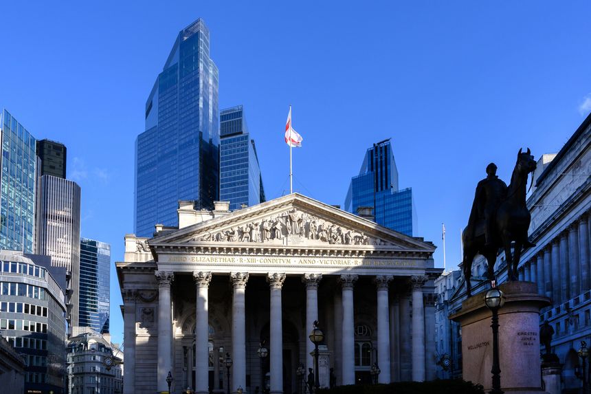 London, UK. January 29th 2025The Royal Exchange building flanked by Threadneedle Street and Bank Junction in the heart of the City of London, financial and commercial heart of the capital, UK