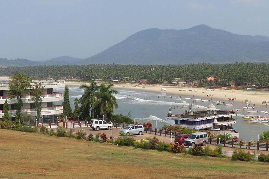 100,000 New Jobs Will Clean Up the Coastline and Protect Species from Plastic, Overdevelopment