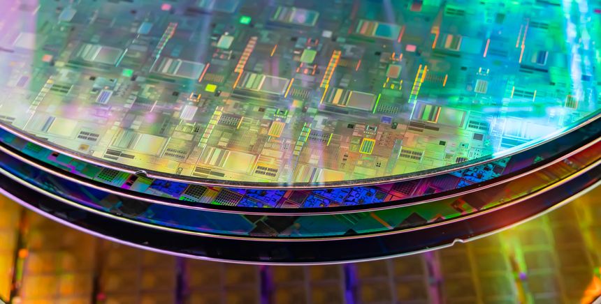 silicon wafer reflecting different colors.