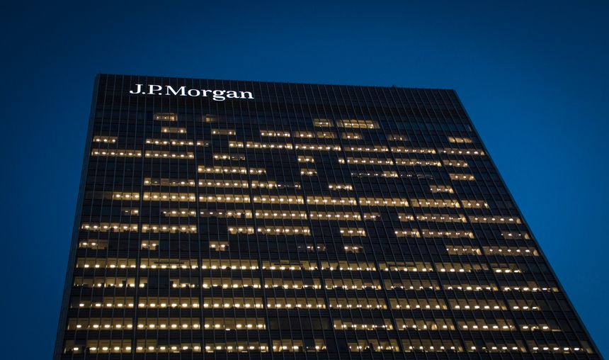 The JP Morgan building in London's Canary Wharf financial district. An American investment bank and financial services company.