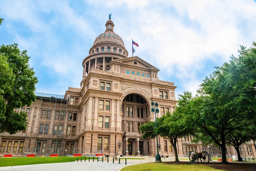 Scenic view of Texas State Capitol building in Austin at sunny summer day