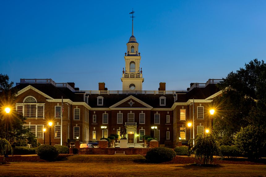 Delaware State Capitol Building in daylight