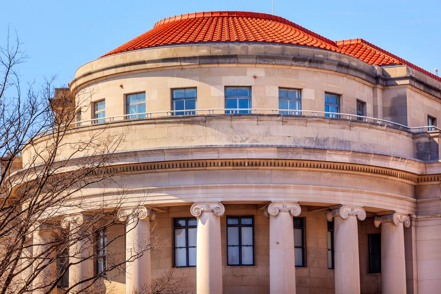 US Federal Trade Commission FTC in Washington DC.  US Federal Trade Commission is a US Competition independent agency in Washington DC.  The FTC handles antitrust and false advertising and other competion issues to protect consumers.