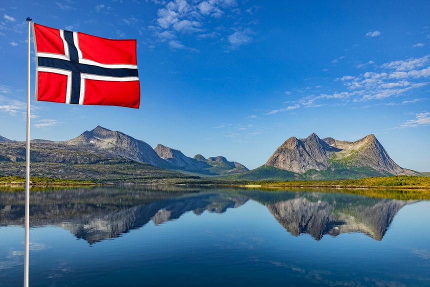 Mirroring of the mountains in the Ofoten n Norway
