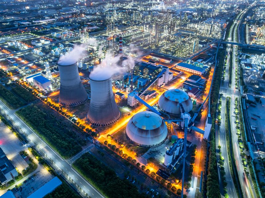 Aerial view of a large chemical plant at night